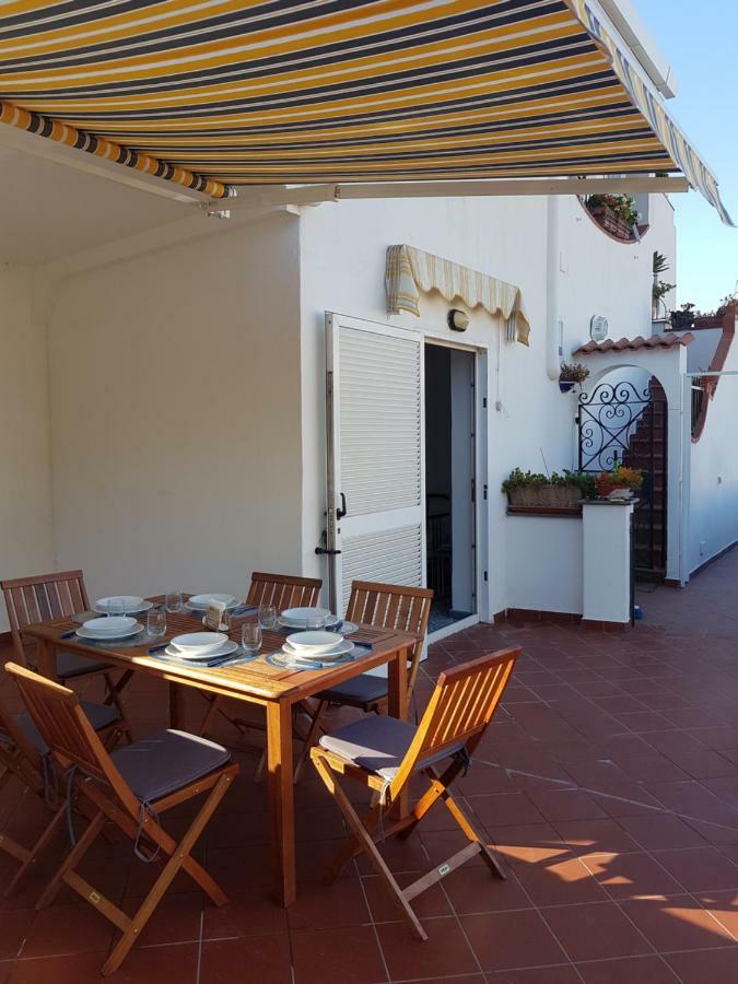 La Terrazza Dell^Ippocampo #Seaview Apartment Искья Экстерьер фото